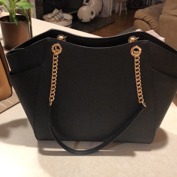 Michael Kors shoulder tote - Picture 2 of 7
